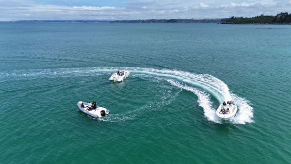 Meka Nautique : excursion en bateau avec skipper